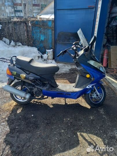 Скутер хорс моторс и мопед венто рива2