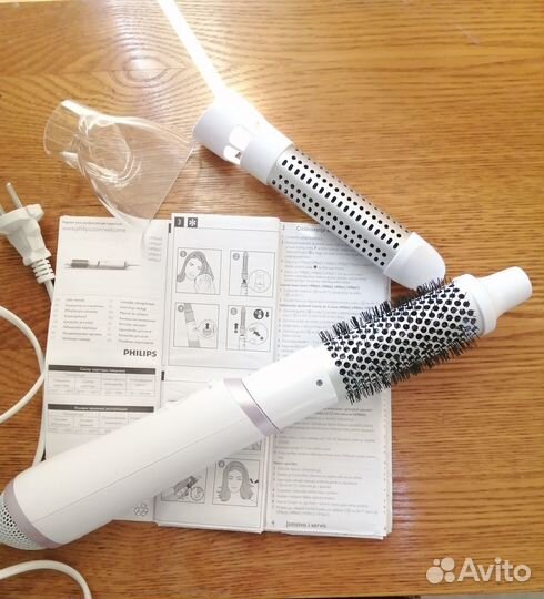 Фен-щетка для волос Philips EssentialCare