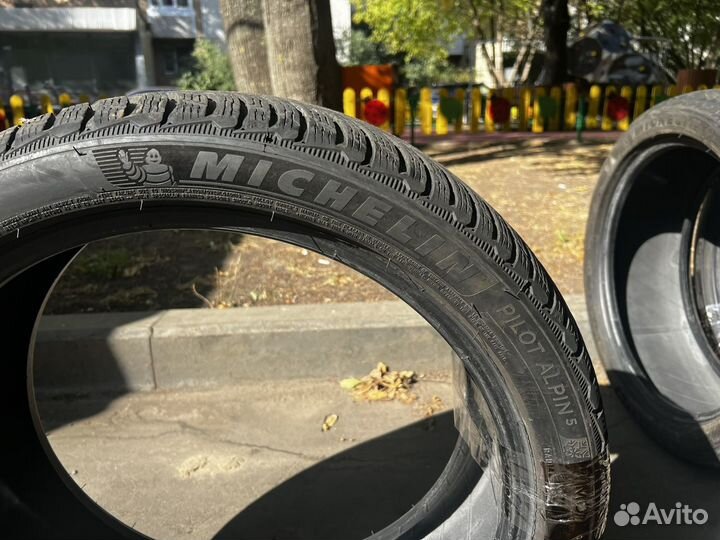 Michelin Pilot Alpin 5 245/40 R19 и 275/35 R19