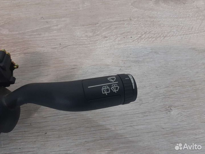 Переключатель подрулевой Volkswagen Toureg 1