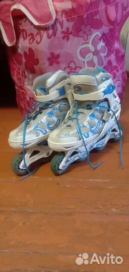 Роликовые коньки