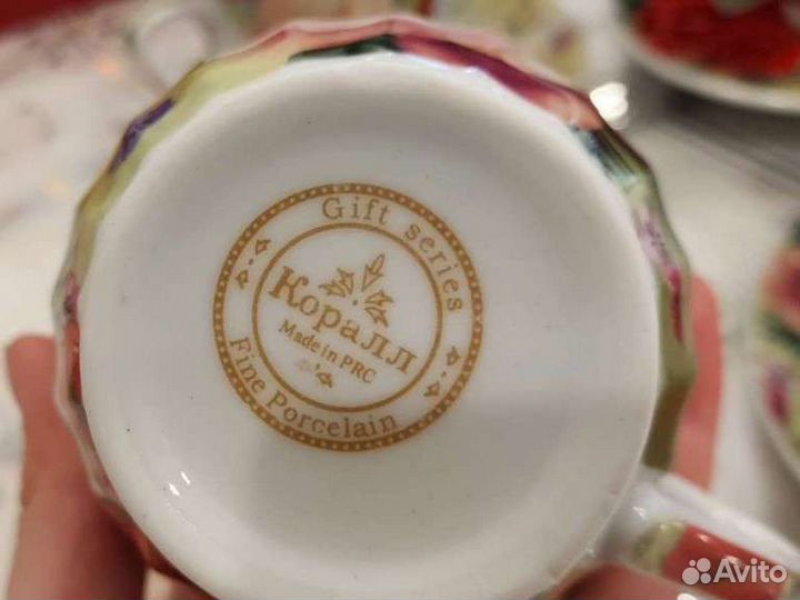 Красивый чайный сервиз на 6 персон, чайный набор