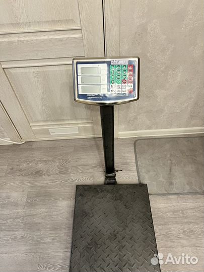 Напольные товарные весы до 300 кг