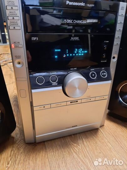 Музыкальный центр