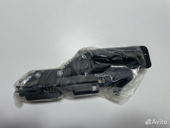 Оригинальная ручка багажника MB w163