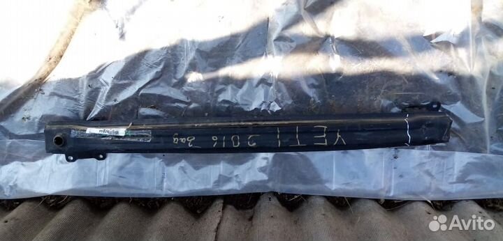 Усилитель заднего бампера Skoda Yeti