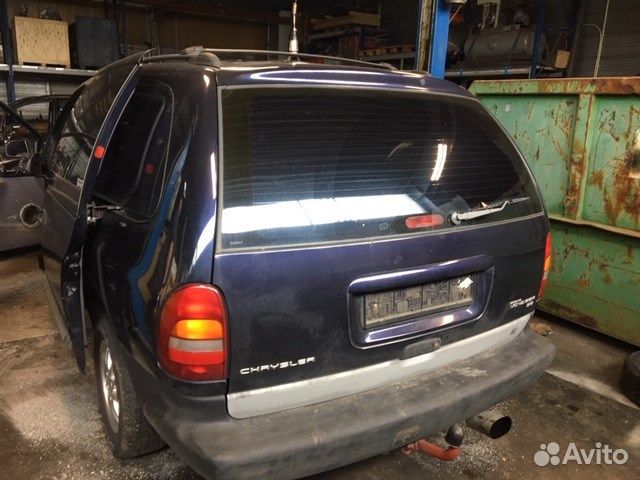 Разбор на запчасти Chrysler Voyager