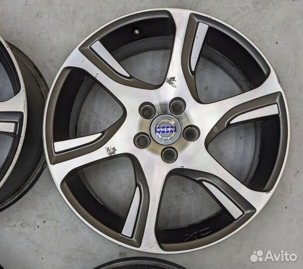 Оригинальные литые диски R-18 на Volvo XC-60