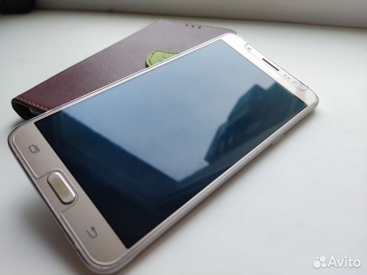Samsung Galaxy J7 (2016), 2/16 ГБ