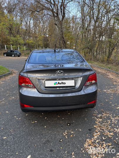 Hyundai Solaris 1.4 МТ, 2015, 215 461 км