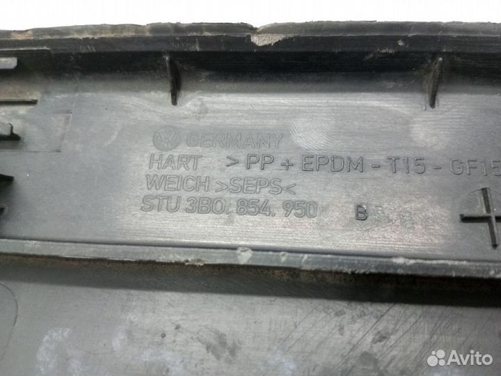 Молдинг двери volkswagen passat B5 Задний правый, нижний