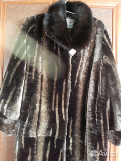 Продам мутоновую шубу