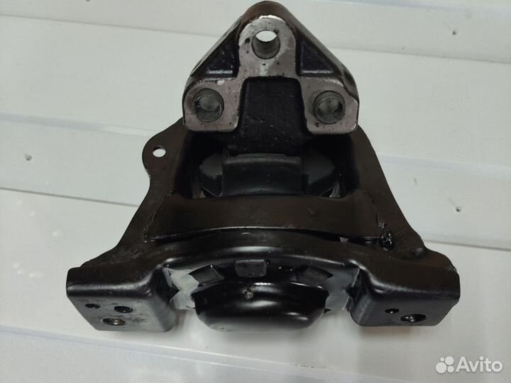 Подушка двигателя citroen c3