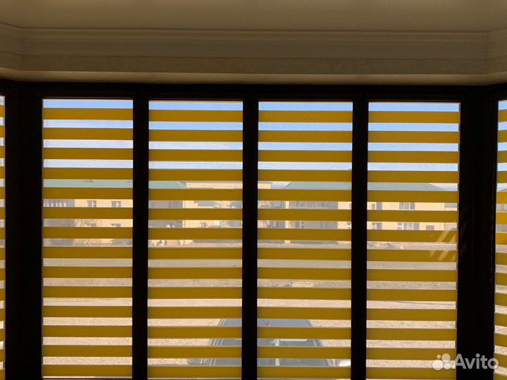Жалюзи рулонные день и ночь
