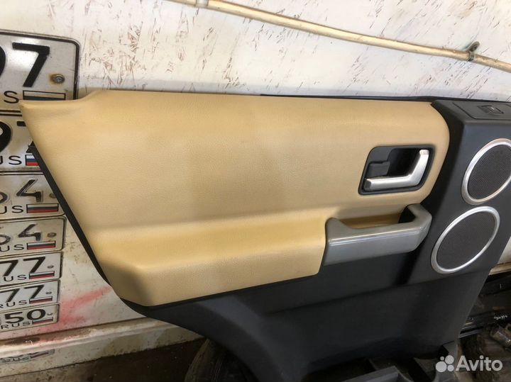 Дверная обшивка задняя Land Rover Discovery III