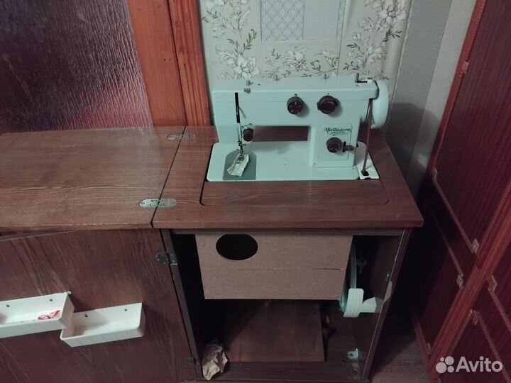 Швейная машинка чайка 143 новая