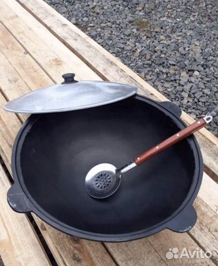 Kaзaн чугyнный 16 литpoв