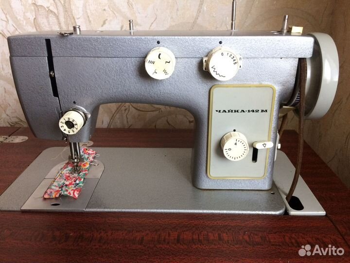 Швейная машина чайка 142М
