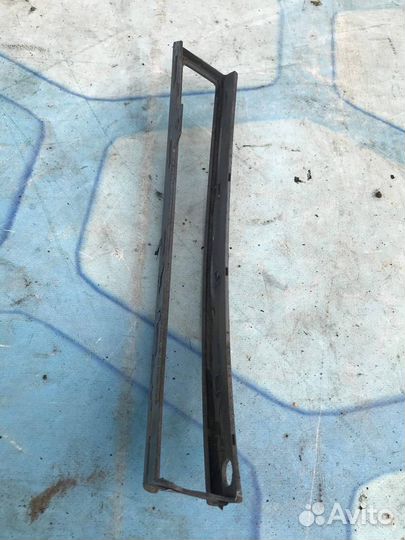 Рамка указателя поворота 3C0807718A