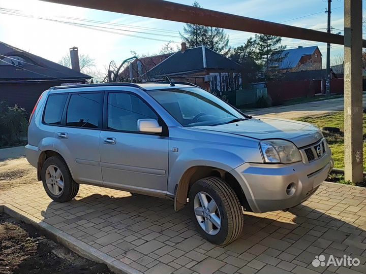 Nissan X-Trail 2.0 МТ, 2006, 300 000 км