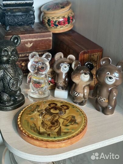 Олимпийский мишка статуэтка тарелка настенная