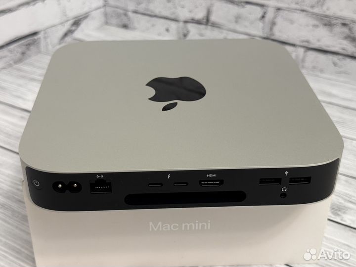 Mac Mini M2 256gb Пробег 1 день