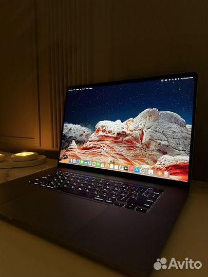 MacBook Pro 16 2021 32/512GB