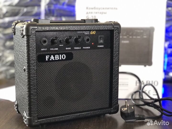 Гитарный комбоусилитель