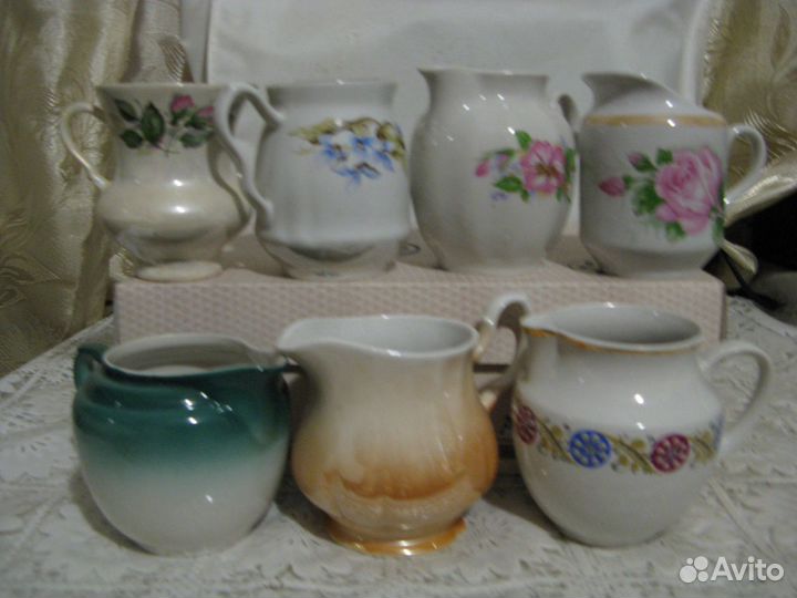 Небольшая коллекция молочников