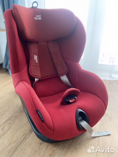 Автокресло britax romer trifix2 i size