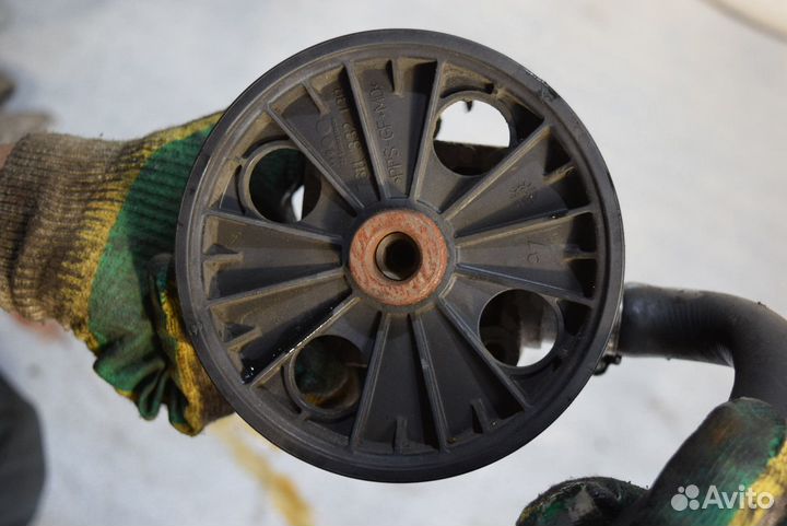 Насос гидроусилителя руля Volvo S60 рест. 2008