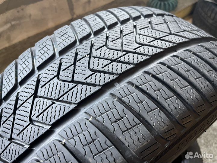 Pirelli Winter Sottozero 3 265/40 R20 104V