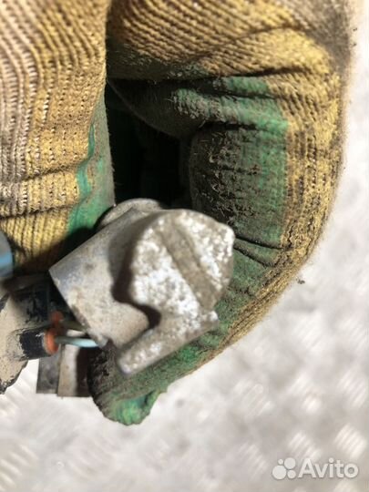 Рейка топливная рампа Toyota Yaris 2005 2011