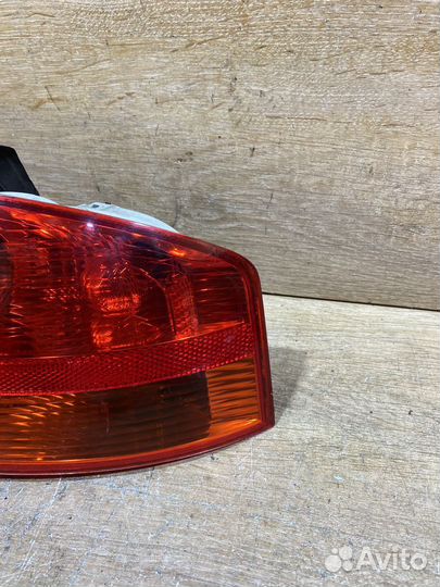 Фонарь задний правый Audi A4 B7 Арт. 111170