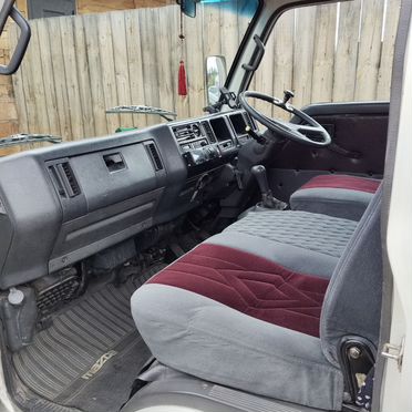 Бортовой Mazda Тitаn, 1993