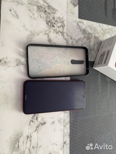 Xiaomi Redmi 8, 4/64 ГБ