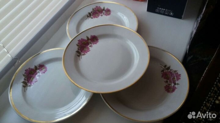 Тарелки по 30руб