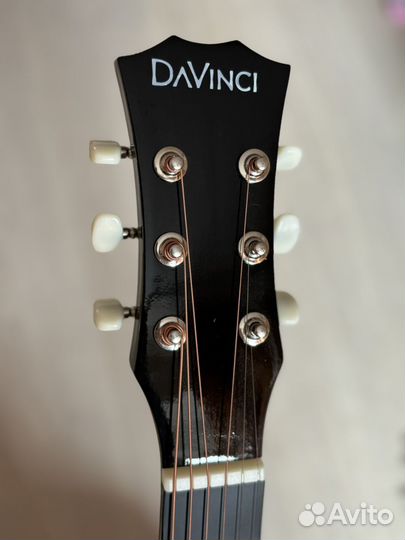 Акустическая гитара