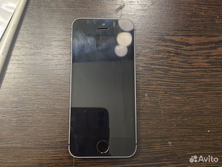 Телефон iPhone 5s