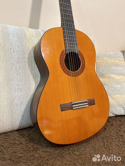 Гитара Yamaha C40