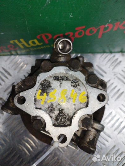 Насос гидроусилителя руля Mercedes-Benz Vito W638