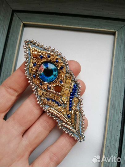 Брошь ручной работы