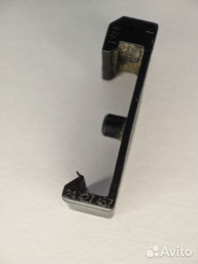 Петля-демпфер стопора багажника Opel Vectra 2шт