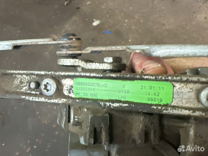 Трапеция дворников fluence с моторчиком