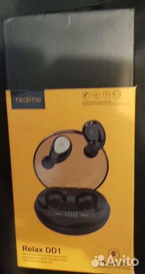 Зарядный кейс для AirPodsи Realme