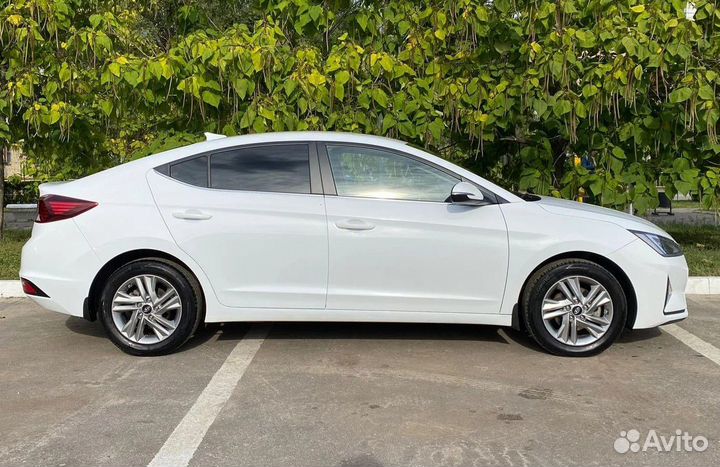 Hyundai Elantra 1.6 AT, 2019, 56 660 км