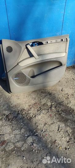 Обшивки,карты дверей ауди ку7 4l