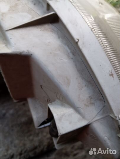 Фара передняя левая Carina ed