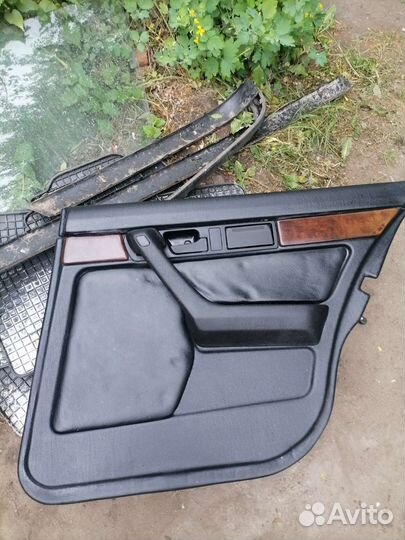 Дверные карты с деревом е34