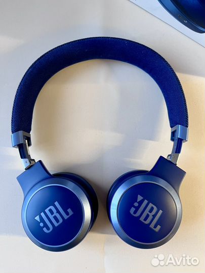 Беспроводные наушники JBL live 670 NC